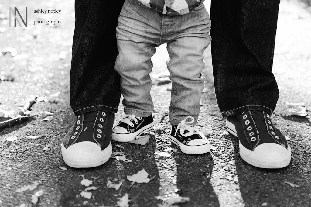 ottawa family photo session in the park during autumn