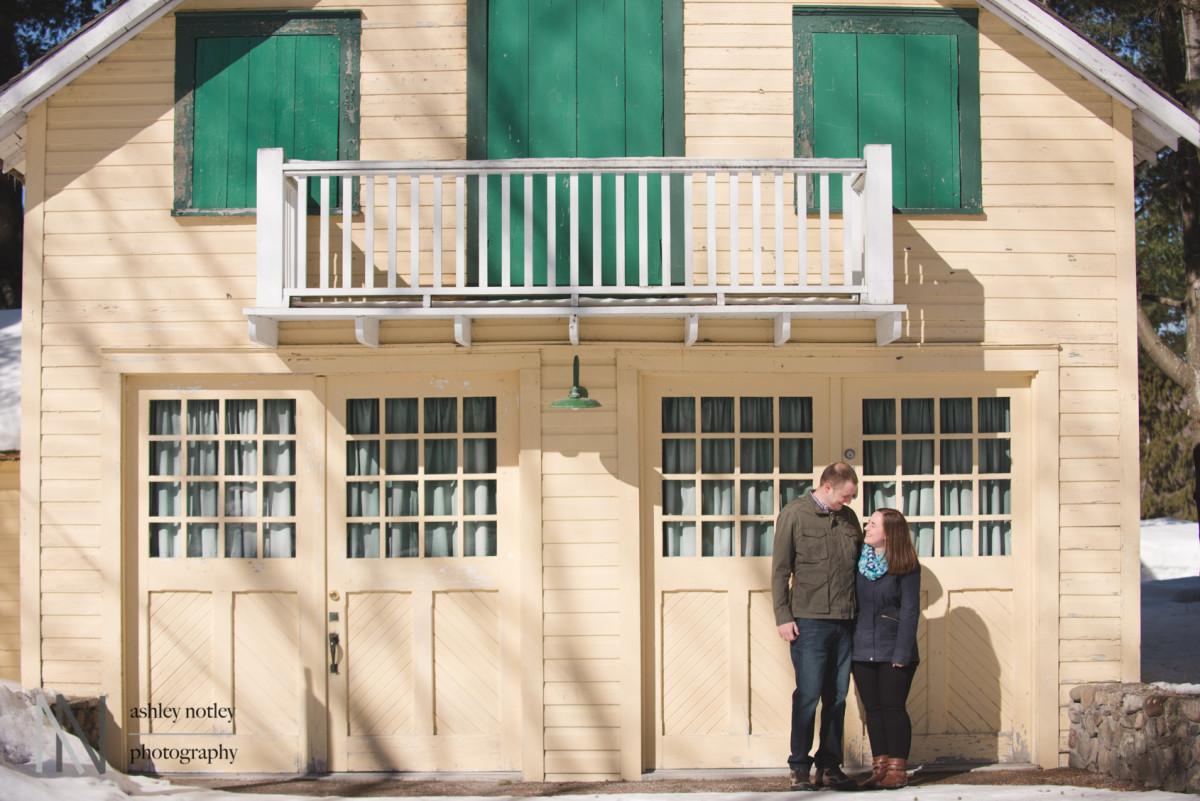 winter mackenzie king estate engagement session