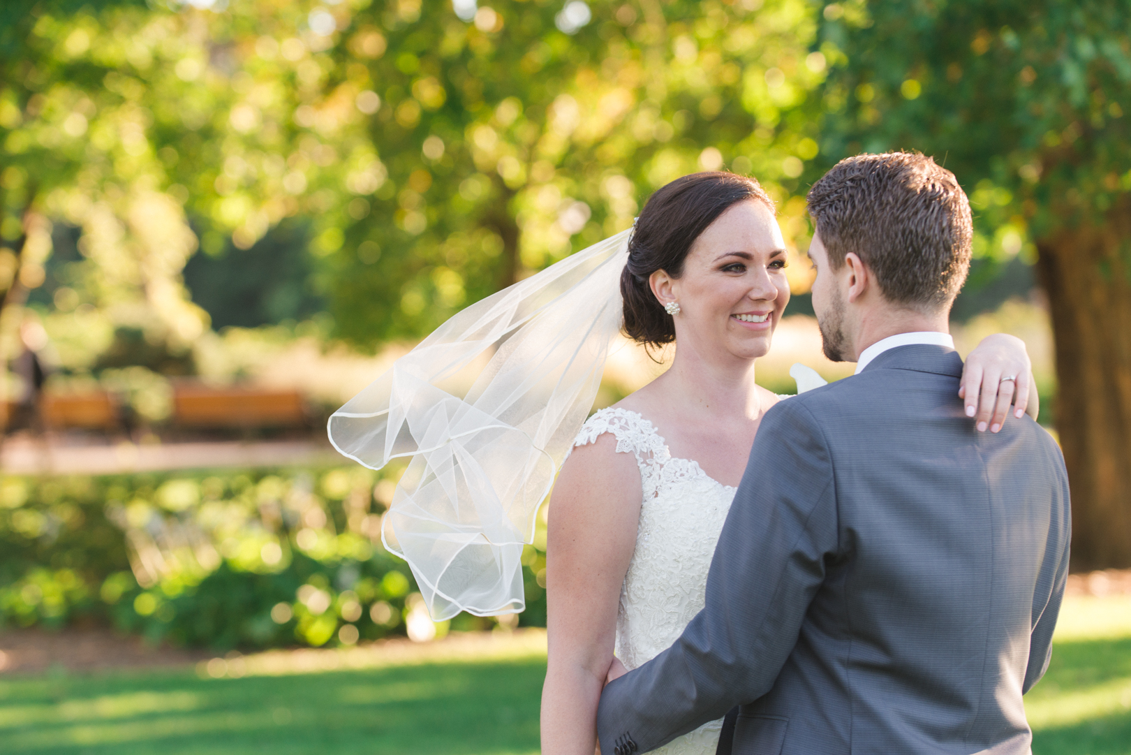 bride and groom at majors hill park at sunset in ottawa