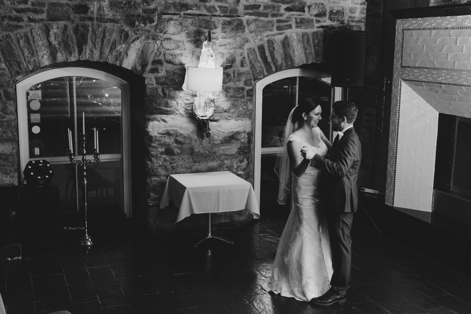 bride and groom first dance