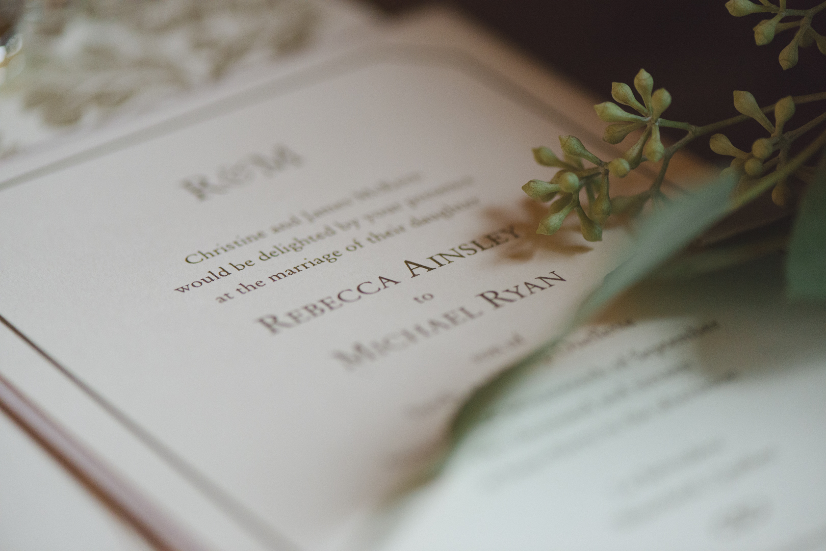 wedding-invitations-with-bloomfields-flowers