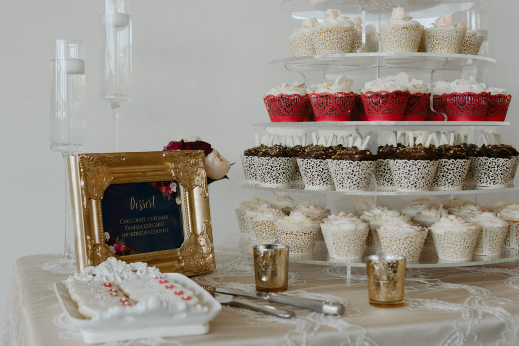 cake table with cupcakes