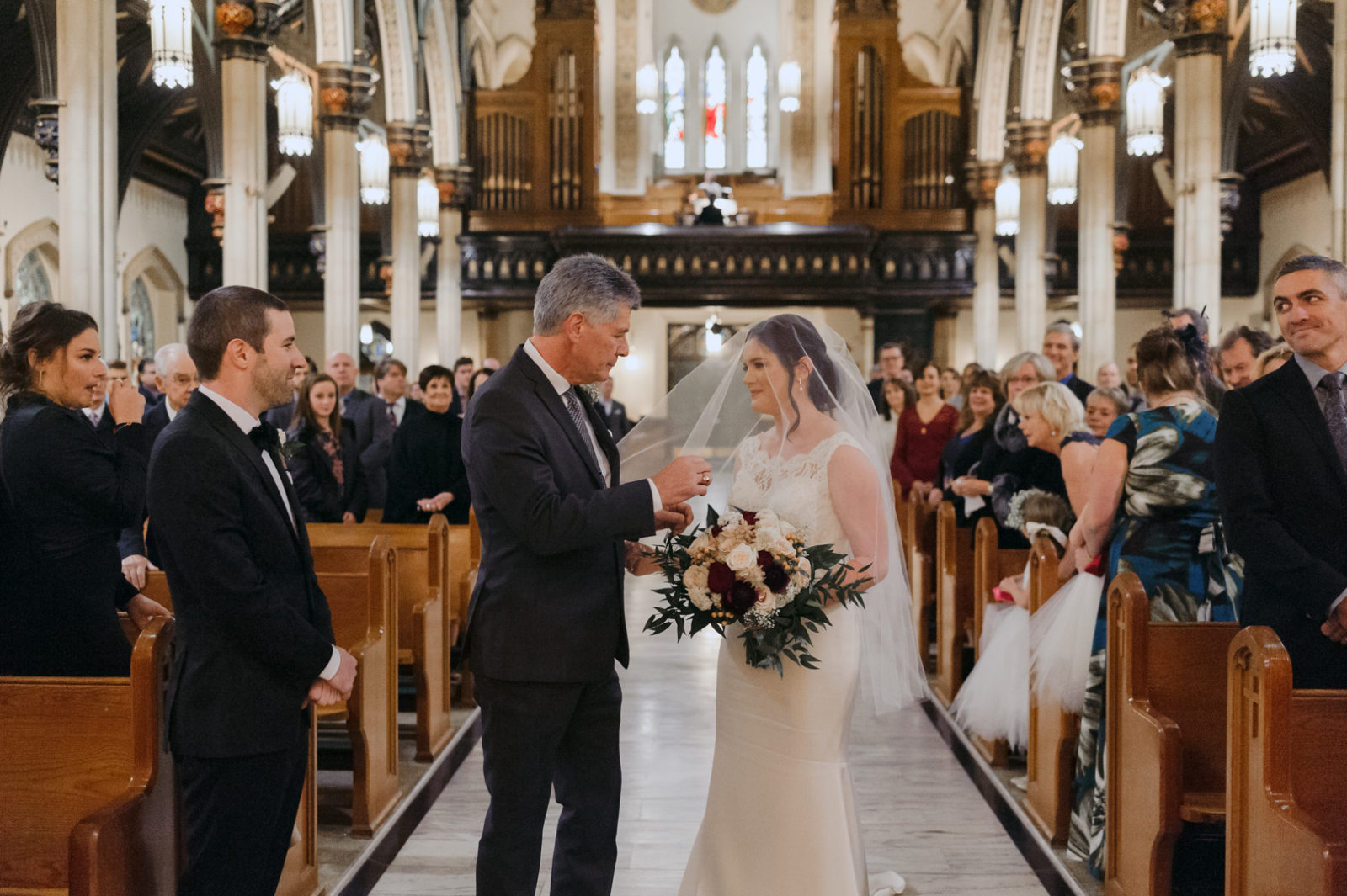 Fall wedding at Saint Patrick Basilica in Ottawa: Jen and Ben