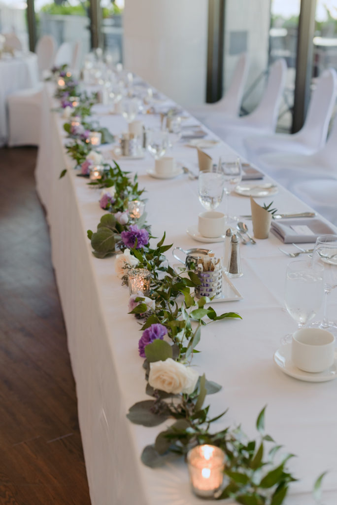 head table floral runner with candles