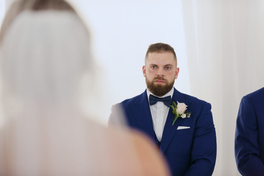 groom seeing the bride for the first time