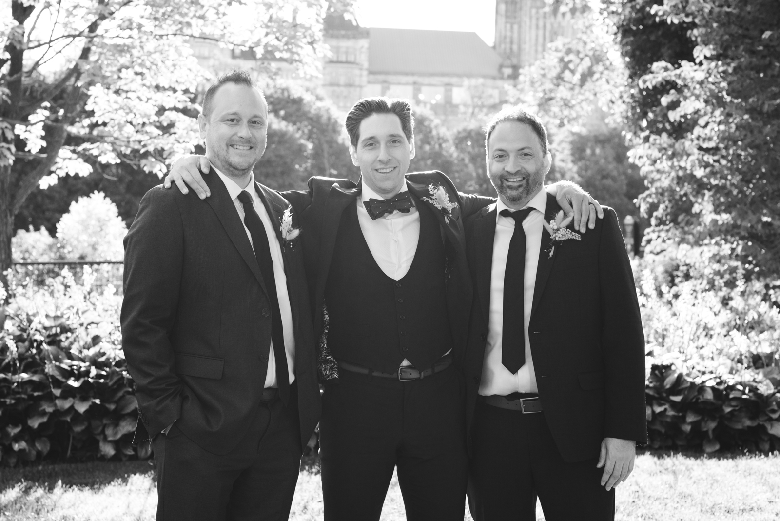groom and groomsmen in black and white in majors hill park