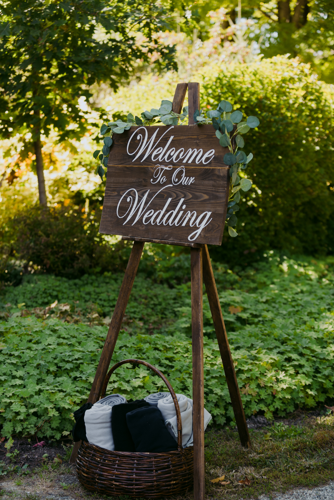 welcome to our wedding wooden sign with blanket basket