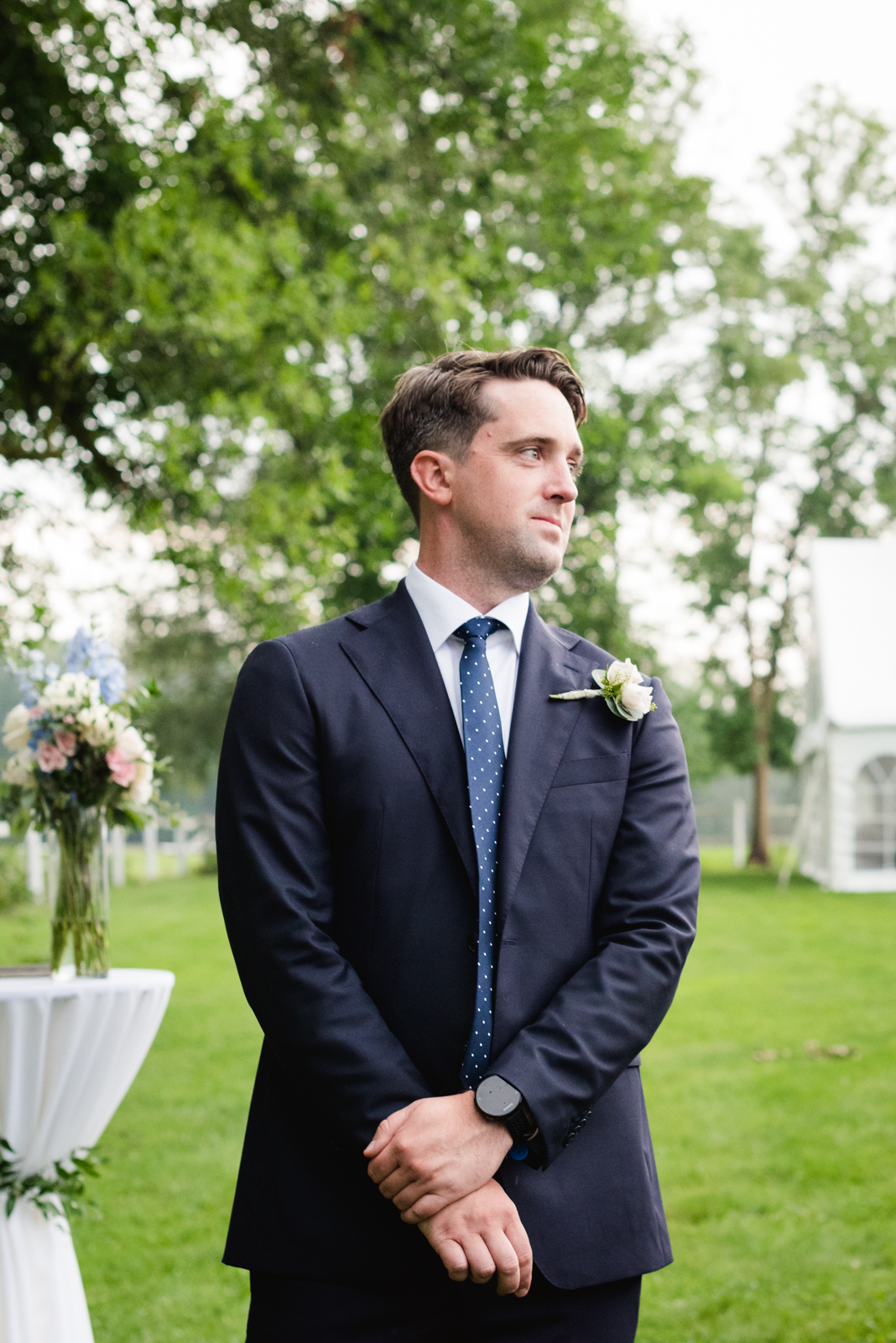 groom seeing bride for the first time during wedding ceremony